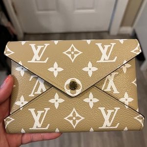 Louis Vuitton Kirigami Pochette Medium in Gold Limited Edition comes w/ receipt!